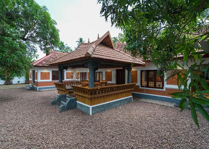 The Backwater Heritage -Unwind On Tranquil Alleppey Backwaters Alappuzha
