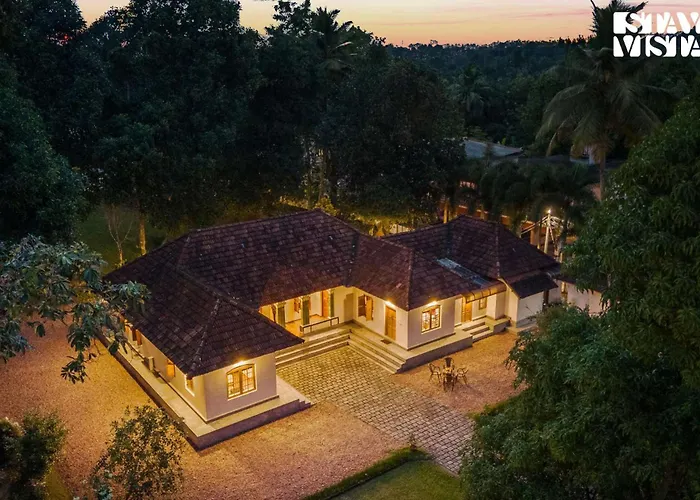 Cvm House With Lawn At Thiruvalla By Stayvista Alappuzha